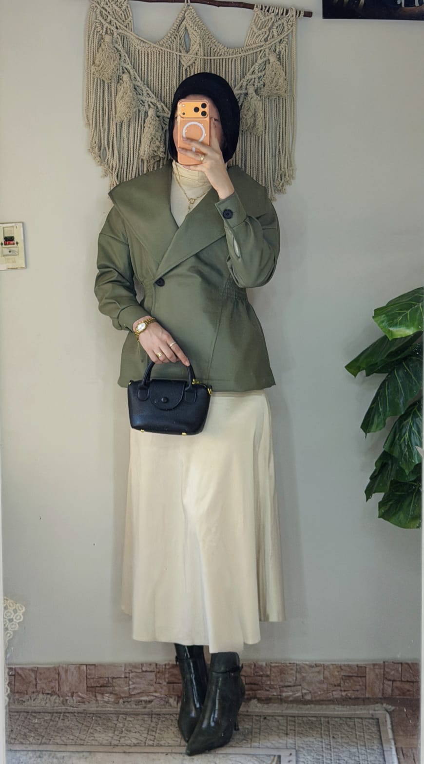 جاكت جلد همسه