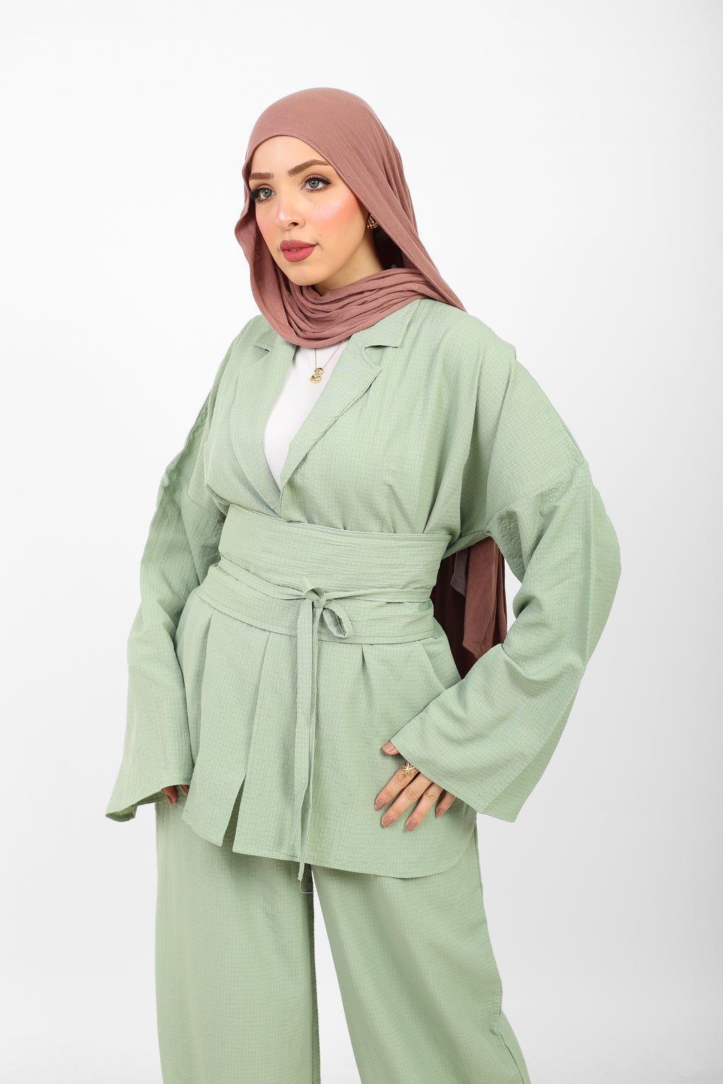 Leora suit سوت ليورا